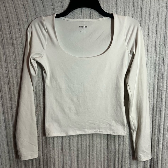 Hollister Tops - Hollister Women's White Long Sleeve Tee